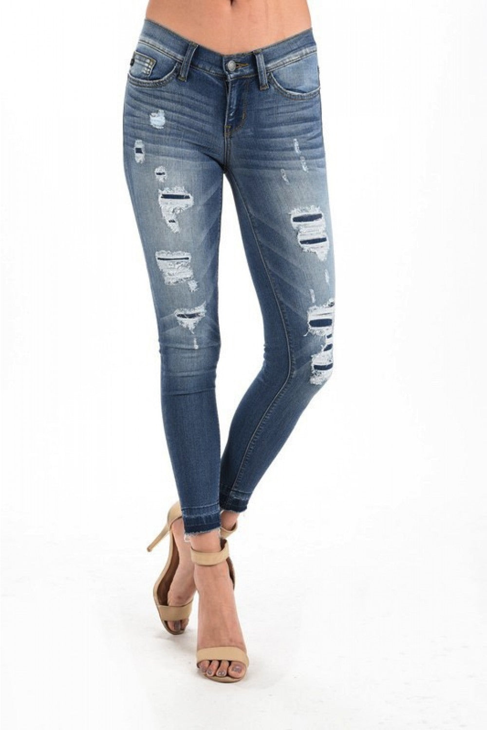 Distress jeans with Patch